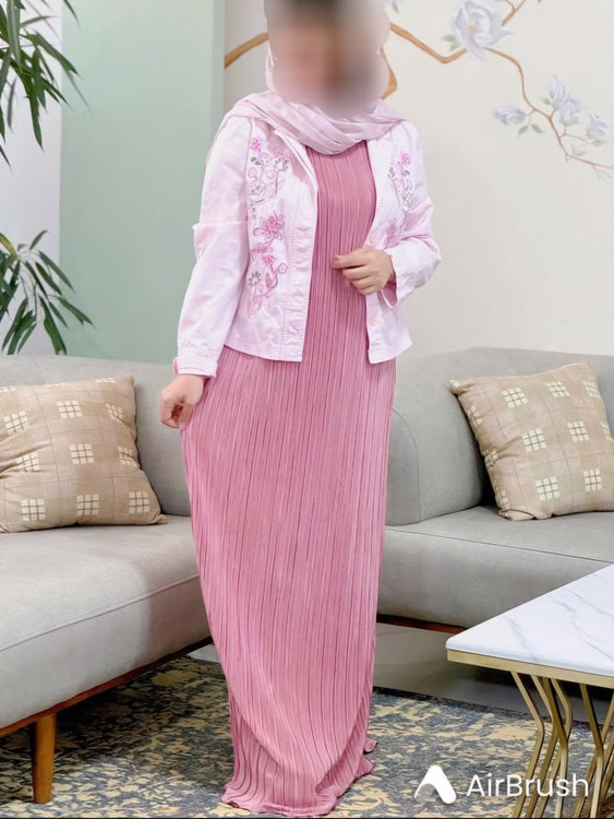 سارافون پلیسه صورتی